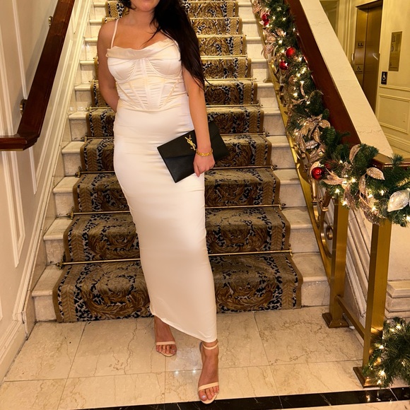 Revolve satin maxi dress - Picture 2 of 9